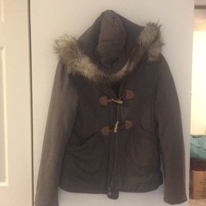 green padded coat faux fur